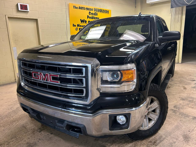 2014 GMC Sierra 1500 SLE in Cars & Trucks in Windsor Region