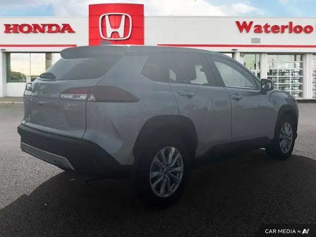 2023 Toyota Corolla Cross LE | AWD | CARPLAY | BACKUP CAM dans Autos et camions dans Kitchener / Waterloo - Image 9