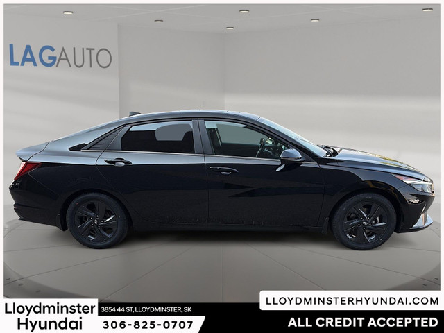 2022 Hyundai Elantra Hybrid in Cars & Trucks in Lloydminster - Image 4