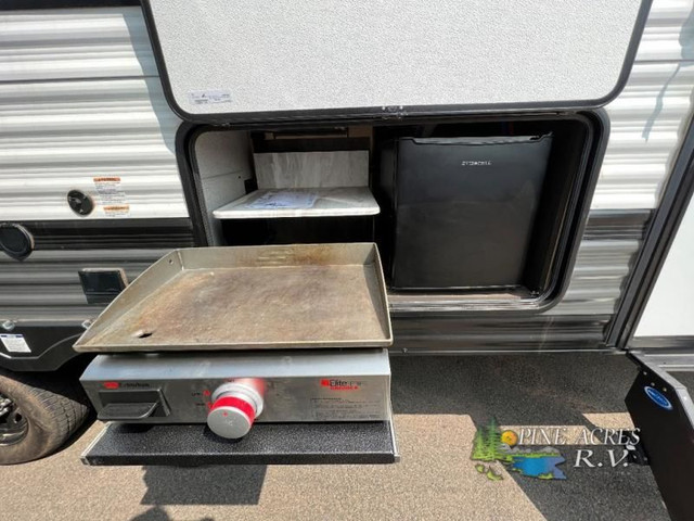2021 Forest River RV Wildwood X-Lite 263BHXL in Travel Trailers & Campers in Moncton - Image 3