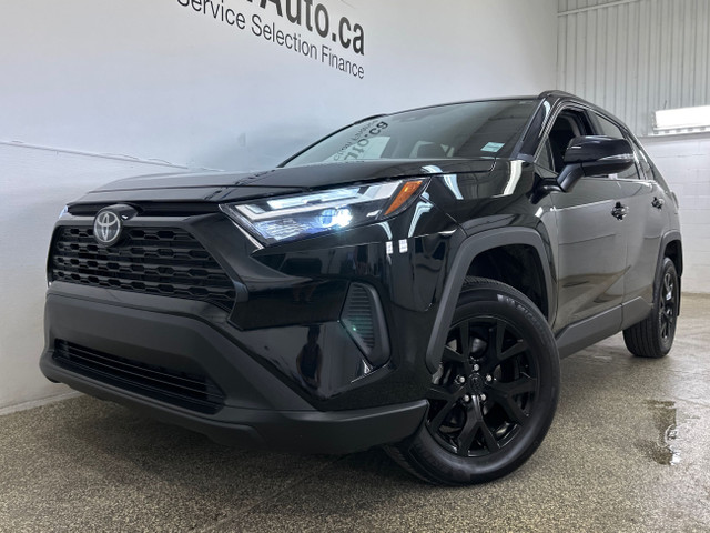 2022 Toyota RAV4 XLE XLE! AWD! ROOF! 48,000KM! in Cars & Trucks in Belleville - Image 4
