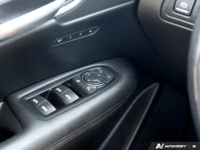 2018 Cadillac XT5 Luxury AWD, View more