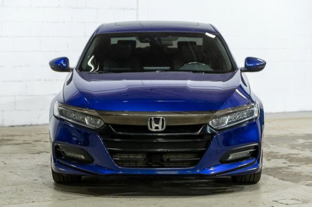 2019 Honda Accord Sedan Sport 2.0T | Allure affirmée dans Autos et camions  à Ville de Montréal - Image 2