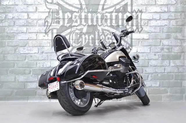 2017 Moto Guzzi California 1400 Touring in Street, Cruisers & Choppers in Calgary - Image 5