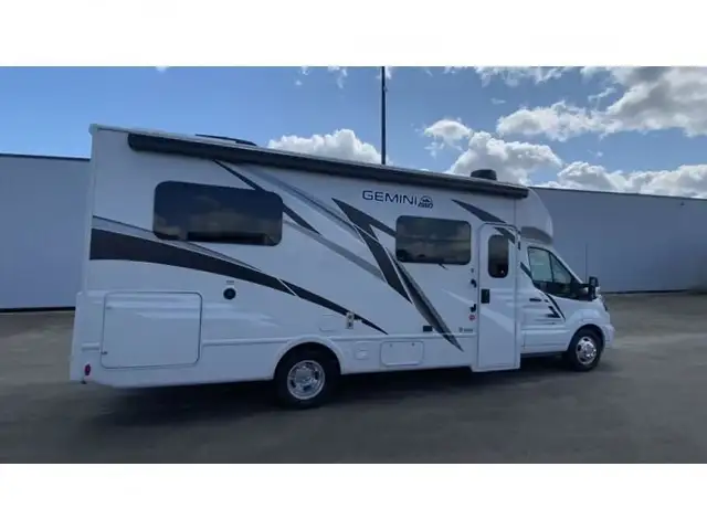 2025 Thor Motor Coach Gemini AWD 24KB in RVs & Motorhomes in Kelowna - Image 11