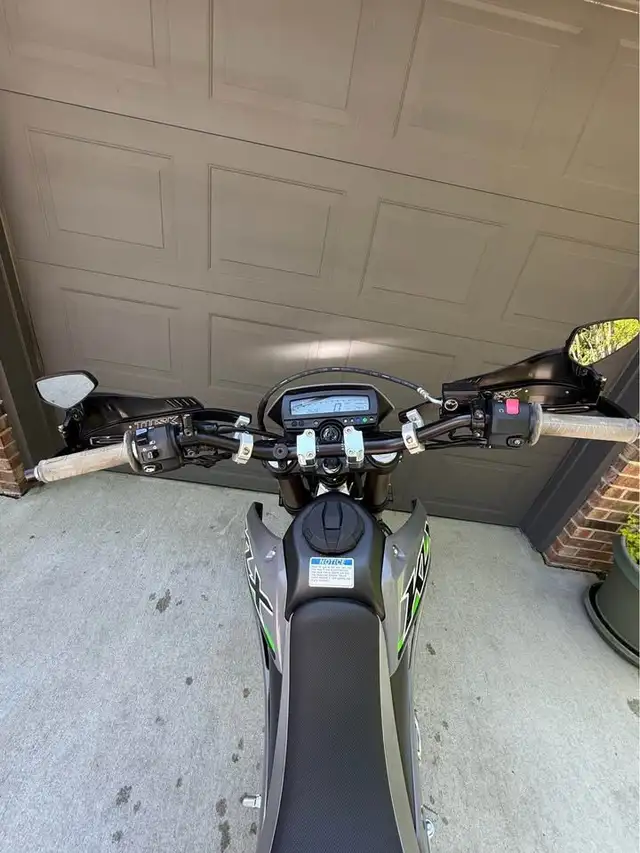 2024 KAWASAKI KLX 300-GRAY! in Dirt Bikes & Motocross in Saskatoon - Image 10