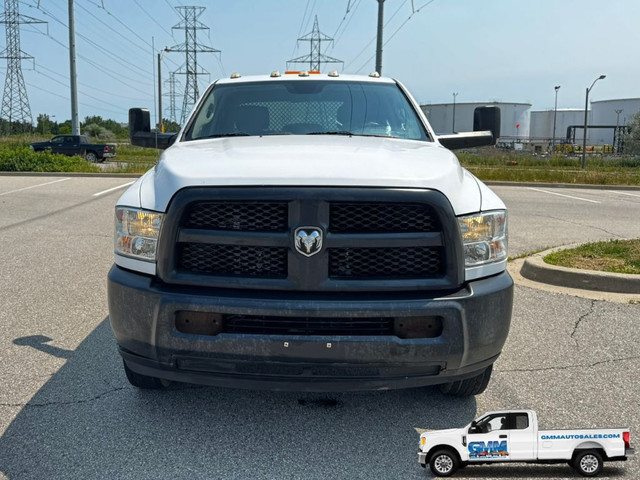 2017 Ram 3500 Dually Crew Cab Flat Bed 4WD in Cars & Trucks in City of Toronto - Image 2