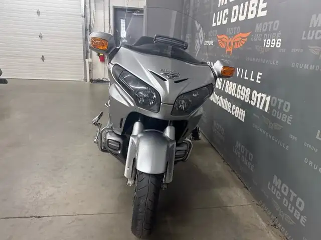2015 Honda GL1800 Goldwing in Sport Touring in Drummondville - Image 7