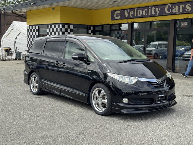 2007 Toyota Estima Hybrid AWD 2.4 in Cars & Trucks in Richmond