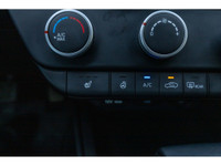 CLEAN CARFAX, GREAT KMS! - Heated Seats - Heated Steering Wheel - Apple CarPlay & Android Auto - Blu... (image 6)