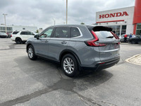Experience the refined comfort and confident handling of this 2023 Honda CR-V EX-L, boasting a low m... (image 4)