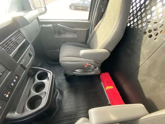 2020 GMC Savana642696558517781220