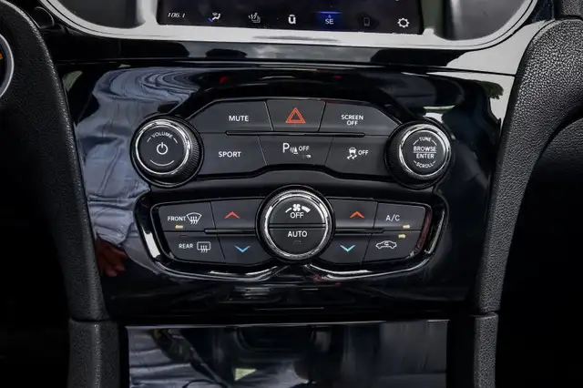 2022 Chrysler 300 S • SUNROOF • NAV • HEATED LEATHER • PREM. AUD in Cars & Trucks in Kingston - Image 28