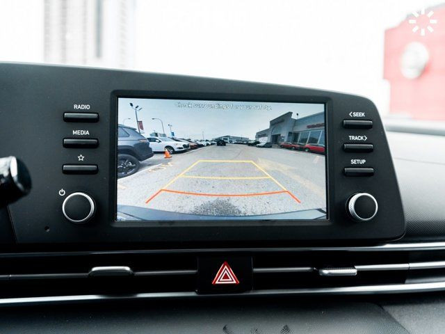 2023 Hyundai Elantra Essential Backup Cam Heated Seats in Cars & Trucks in City of Toronto - Image 4