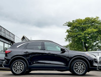 Ford Escape Plug-in Hybrid (PHEV) - Agate Black Metallic Exterior on Black Interior - Carfax Verifie... (image 5)