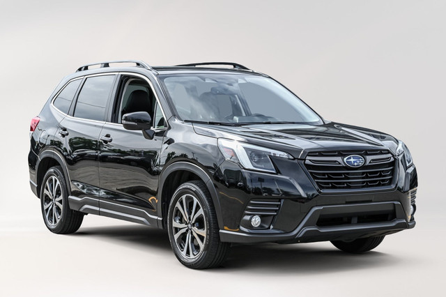 2023 Subaru Forester Limited | Cuir | Nav | Carplay | Bluetooth  in Cars & Trucks in City of Montréal - Image 3