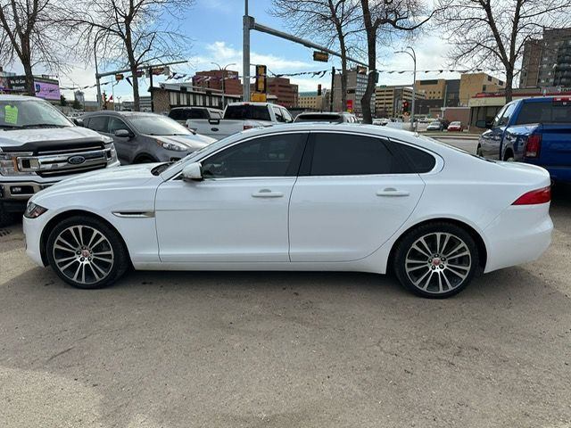 2016 JAGUAR XF PRESITIGE 3.0T AWD astonishing 89,600 kilometers in Cars & Trucks in Edmonton - Image 4