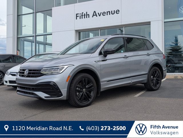 2022 Volkswagen Tiguan Comfortline R-Line Black Edition in Cars & Trucks in Calgary