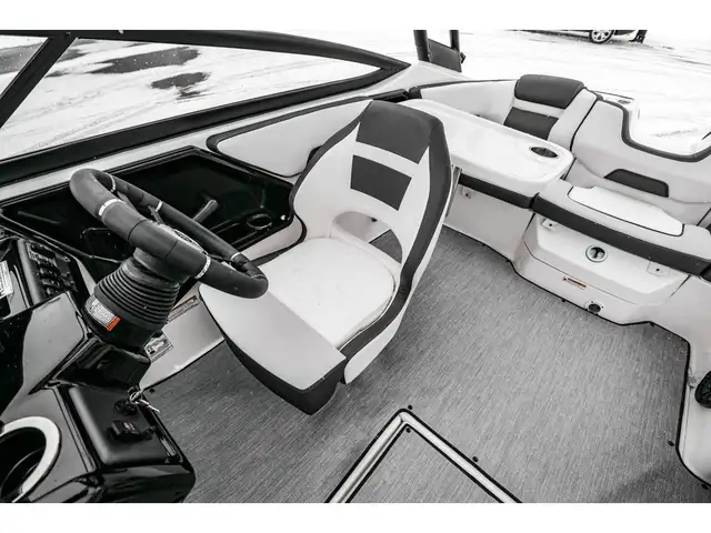 2025 Yamaha AR 195 in Powerboats & Motorboats in Québec City - Image 21