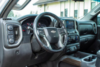 // ACCIDENT FREE!! // // SINGLE OWNER! // - True North EDT - Rear Slider - Bose Premium sound system... (image 9)