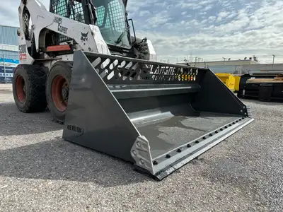 Berlon’s High Capacity Snow bucket is ideal for loading and handling snow and other materials. This...