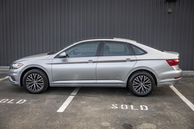 2021 VOLKSWAGEN Jetta Highline in Cars & Trucks in Kamloops - Image 4