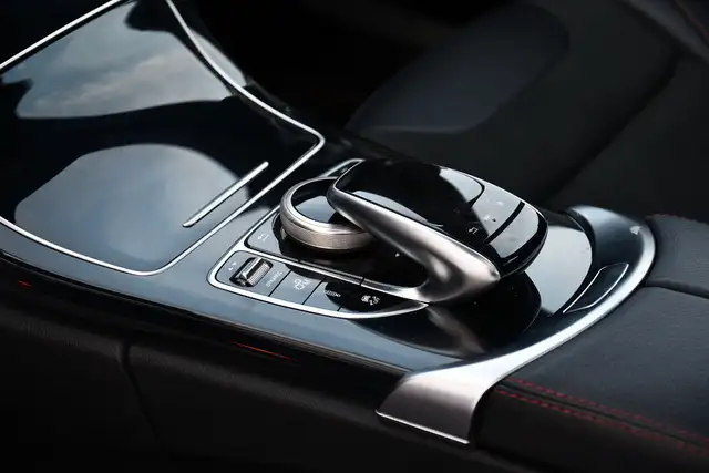 Mercedes-Benz C-Class C 43 AMG berline 4MATIC 2018 à vendre in Cars & Trucks in Longueuil / South Shore - Image 24