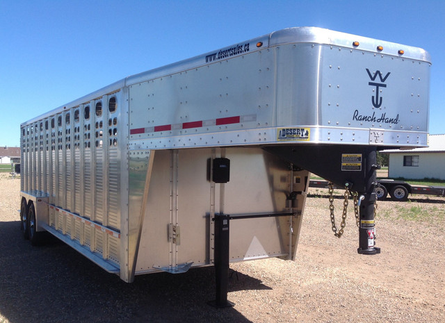 WILSON PSGN-5724 2 GATES REAR SORT GN STOCK TRAILER in Cargo & Utility Trailers in Calgary - Image 2