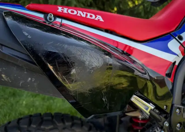 2019 HONDA CRF250L RALLY-RED! in Dirt Bikes & Motocross in Winnipeg - Image 7