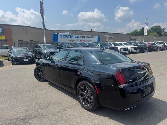 2020 Chrysler 300 S AWD, Remote Start, 8.4 Display, Back up C... in Cars & Trucks in Oakville / Halton Region - Image 2
