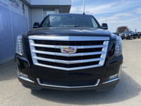 CLEAN CARFAX ONE OWNER, Heated and Cooled Front Seats, 20 Alloys, Full Feature Front Buckets, Power... (image 6)