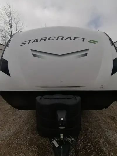 The Super Lite Travel Trailer is a small camper that combines functionality, style, and comfort, mak...