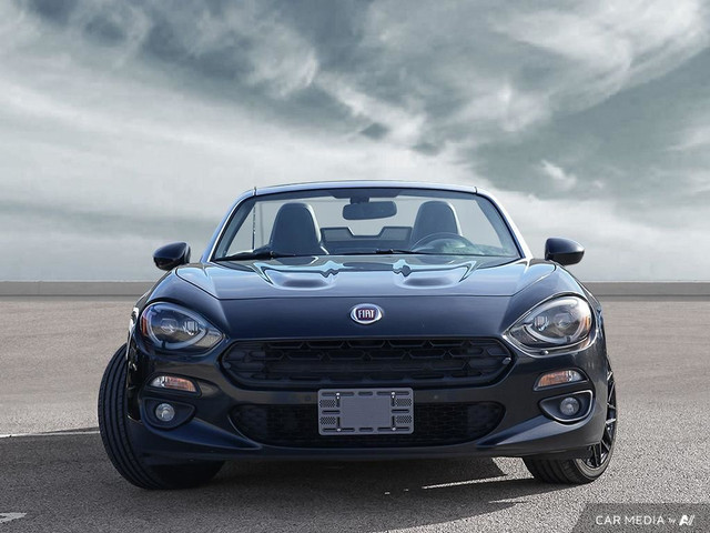 2019 Fiat 124 Spider LUSSO | BLACKOUT | NAVI | SAFETY | BOSE | C in Cars & Trucks in Oakville / Halton Region - Image 2