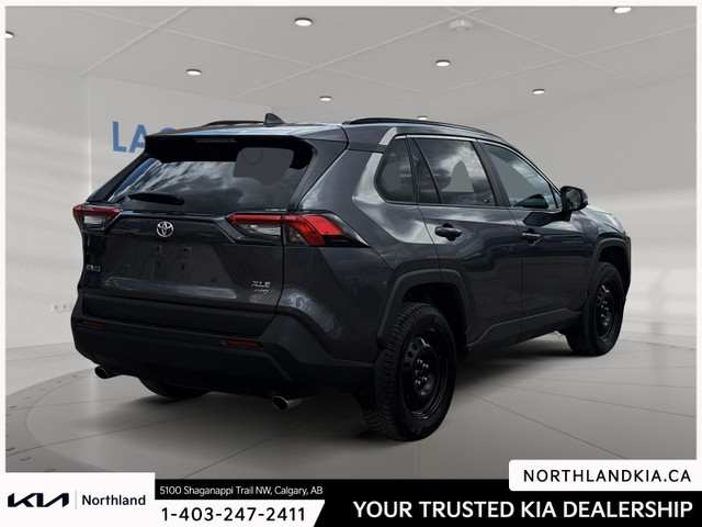 2022 Toyota RAV4 XLE in Cars & Trucks in Calgary - Image 4
