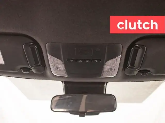 2021 Toyota Corolla SE w/ Apple CarPlay & Android Auto, Heated F dans Autos et camions dans Ottawa - Image 35
