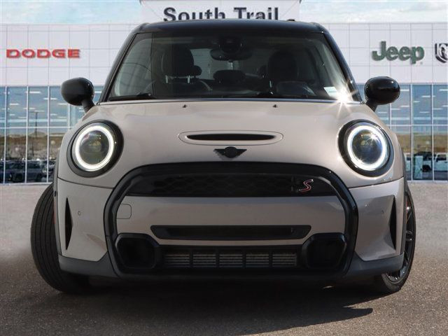 2023 MINI 5 Door Cooper S FWD in Cars & Trucks in Calgary - Image 2
