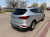 2018 Hyundai Santa Fe Sport SE 2.4L AWD,excellent conditions,one owner local vehicle,clean carfax,sa... (image 7)
