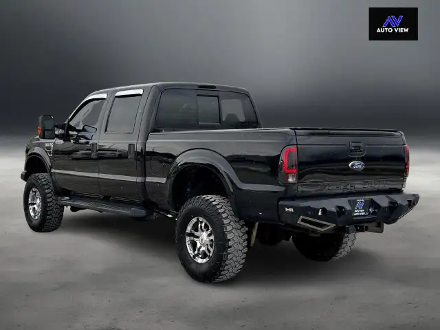 2008 Ford F-250 Lariat **BRAND NEW VENOM TIRES** in Cars & Trucks in Hamilton - Image 8