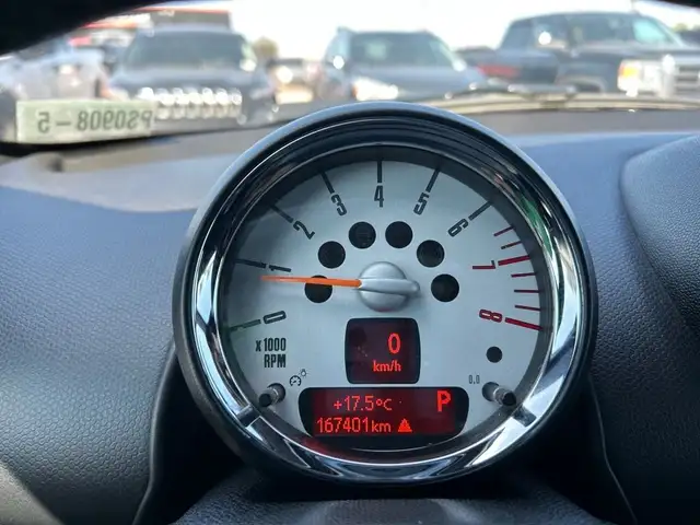 2012 MINI Cooper Countryman S ALL4 / Sunroof / Heated Seats in Cars & Trucks in Calgary - Image 21