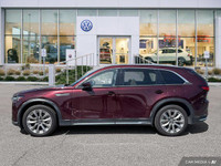 This Mazda CX-90 MHEV boasts a Intercooled Turbo Gas/Electric I-6 3.3 L/200 engine powering this Aut... (image 1)