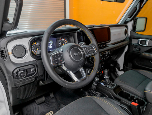 2024 Jeep Wrangler SAHARA V6 4X4 *NAV* SIEGES CHAUF *GR. REMORQ* in Cars & Trucks in Laurentides - Image 2