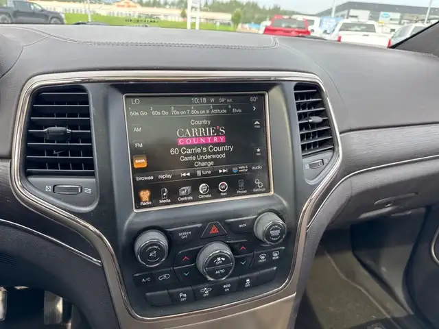 2014 Jeep Grand Cherokee SUMMIT LEATHER SEATS / SUNROOF / PADDLE in Cars & Trucks in Cranbrook - Image 17