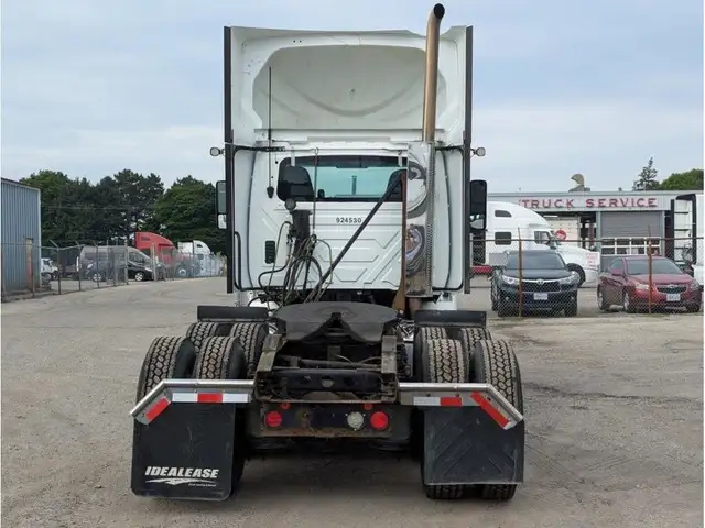 2019 International RH613 in Heavy Trucks in Guelph - Image 5