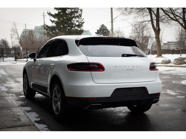 2017 Porsche Macan in Cars & Trucks in Markham / York Region - Image 4