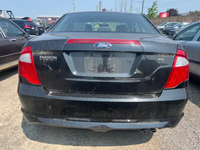 2012 Ford Fusion SE in Cars & Trucks in Oshawa / Durham Region - Image 6