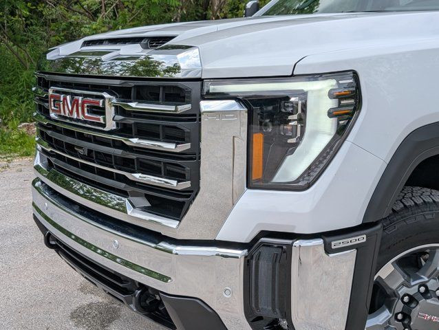 2025 GMC Sierra 2500HD SLT- Max Trailering Pkg - Preferred Pkg in Cars & Trucks in Barrie - Image 2