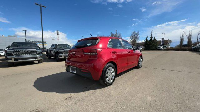 2022 Kia Rio 5-door | Heated Seats | Apple CarPlay in Cars & Trucks in Edmonton - Image 3