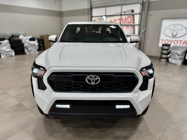 2025 Toyota Tacoma Off Road Premium | Adaptive Cruise Control in Cars & Trucks in Edmonton - Image 3