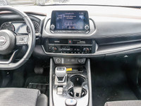 2023 Nissan Rogue | 1.5L DOHC Engine | CVT | All-Wheel Drive | Black Exterior Drive with confidence... (image 6)