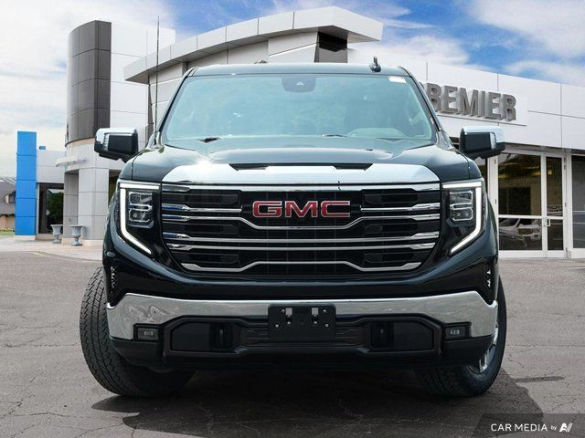 2022 GMC Sierra 1500 SLT | Apple Carplay | Front Bucket Seats in Cars & Trucks in Windsor Region - Image 2